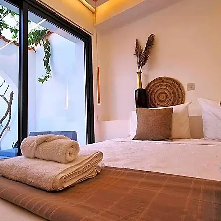 Phaedrus Living Seaview Luxury Venus Szálloda